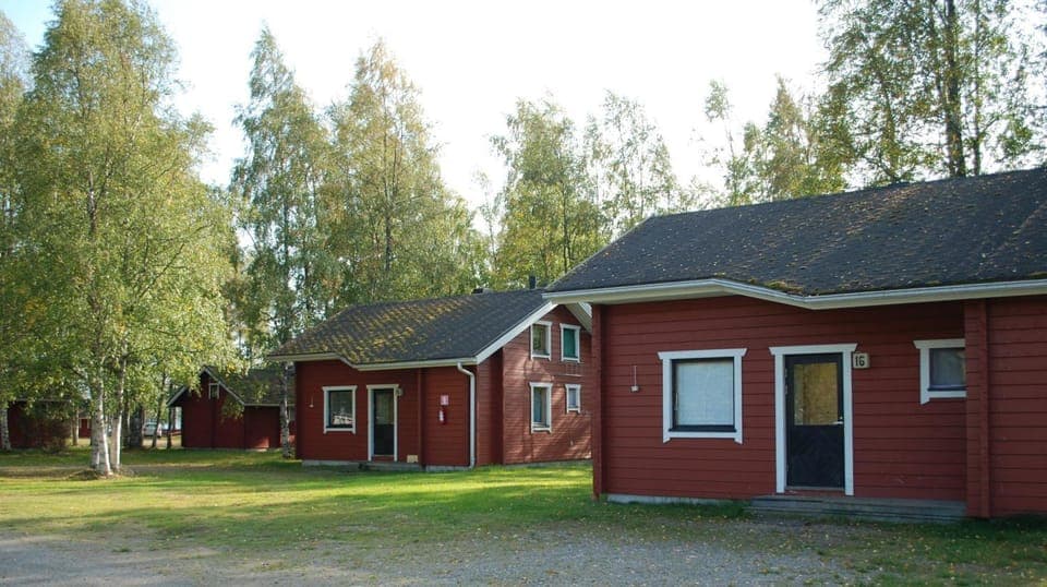 Property building, Day, Neighbourhood, Garden view