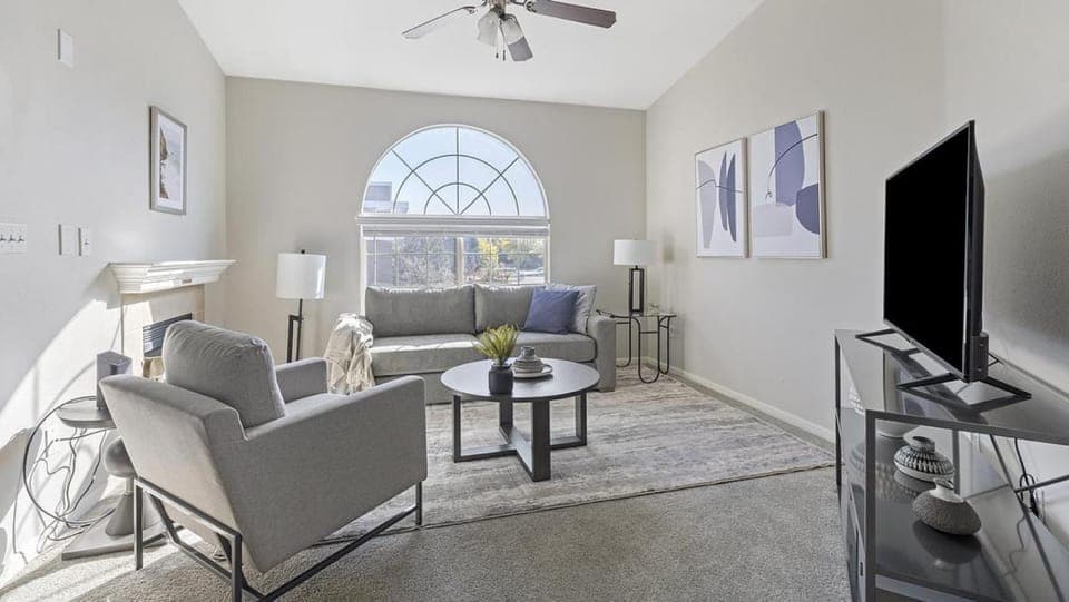 Landing Modern Apartment with Amazing Amenities (ID7793X62) Apartment in Greenwood Village
