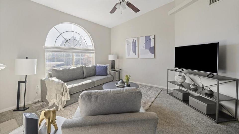 Landing Modern Apartment with Amazing Amenities (ID7793X62) Apartment in Greenwood Village