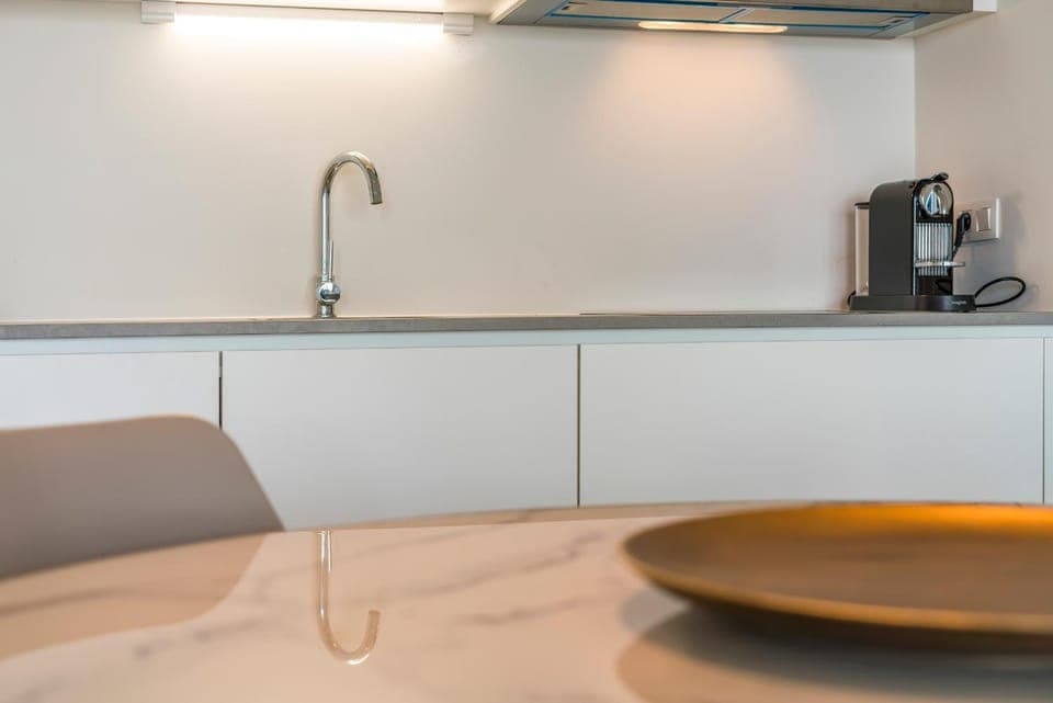 Coffee/tea facilities, kitchen