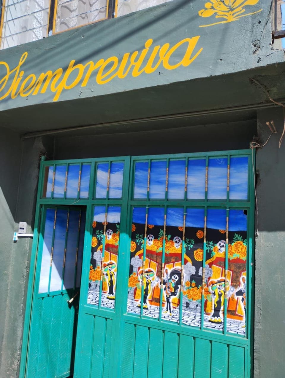 Day, Property logo or sign, On-site shops, Logo/Certificate/Sign, Text overlay, Supermarket/grocery shop, Shopping Area, Certificate/Award