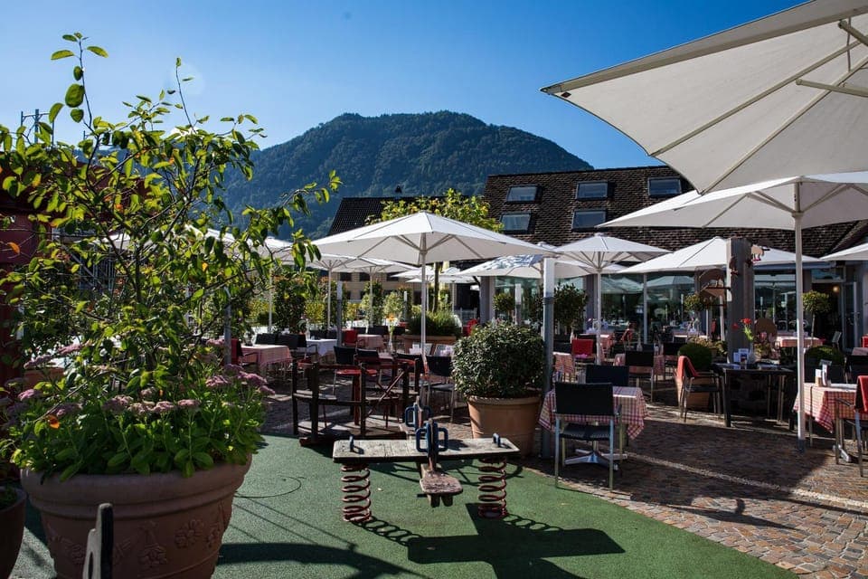 Restaurant/places to eat, Day