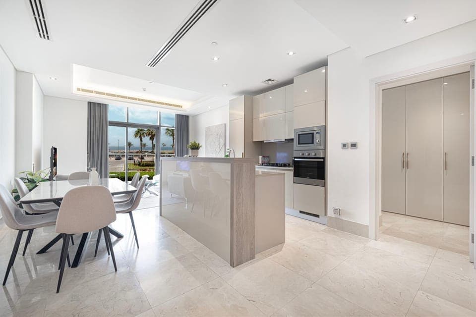 Kitchen or kitchenette, Dining area, dishwasher, oven, stove