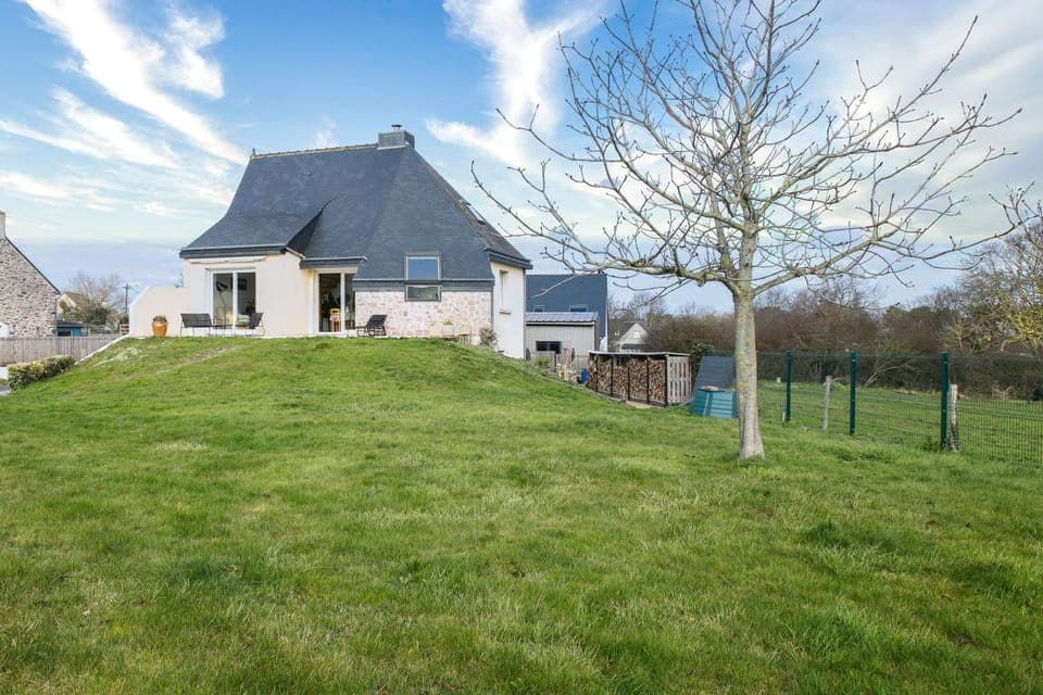 Property building, Garden