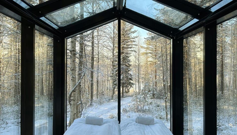 Bed, Natural landscape, Winter, View (from property/room), View (from property/room), Bedroom, River view, River view