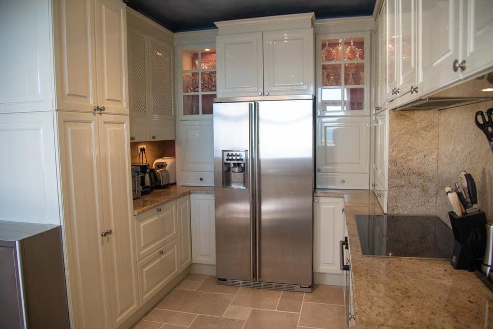 Kitchen or kitchenette, minibar, pet friendly, stove