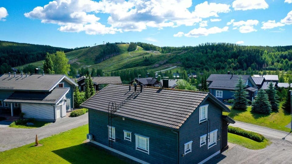 Property building, View (from property/room), Mountain view, Mountain view, Parking