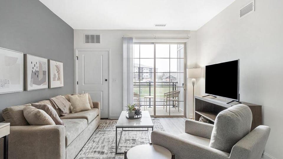 Landing - Modern Apartment with Amazing Amenities (ID8724X92) Apartment in Lombard