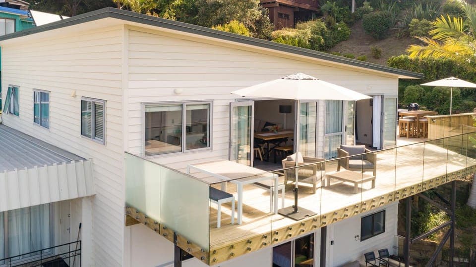 Property building, Balcony/Terrace