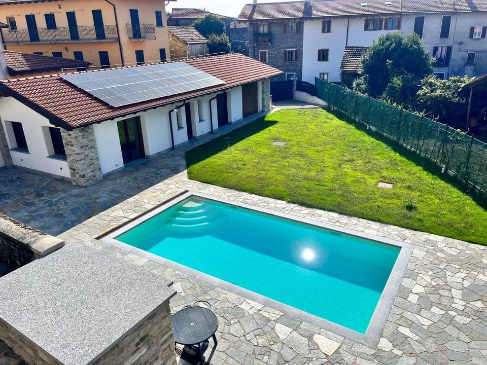 Garden, Swimming pool
