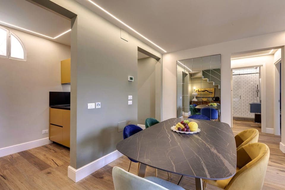 Living room, Dining area