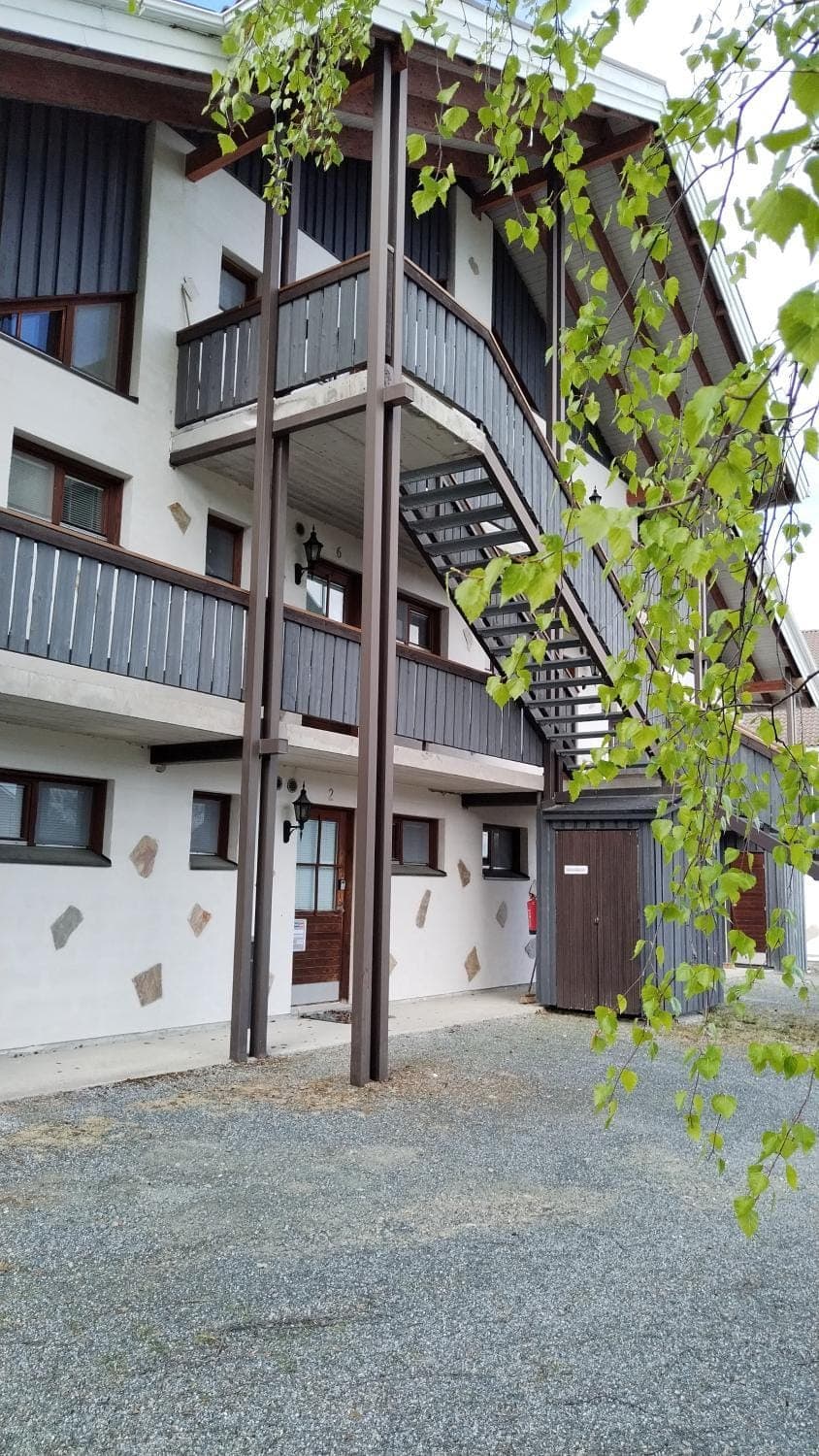 Property building, Day