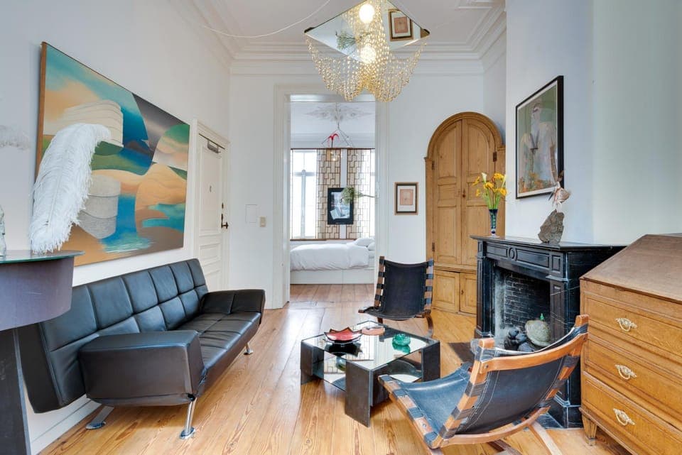 Property building, Living room