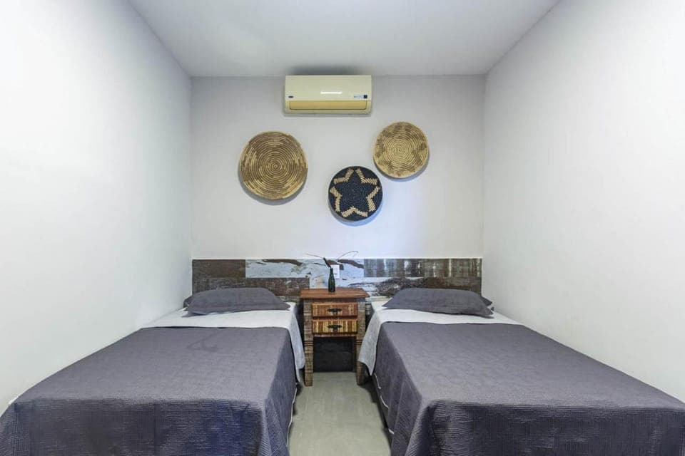 Bed, Photo of the whole room, Bedroom, air conditioner