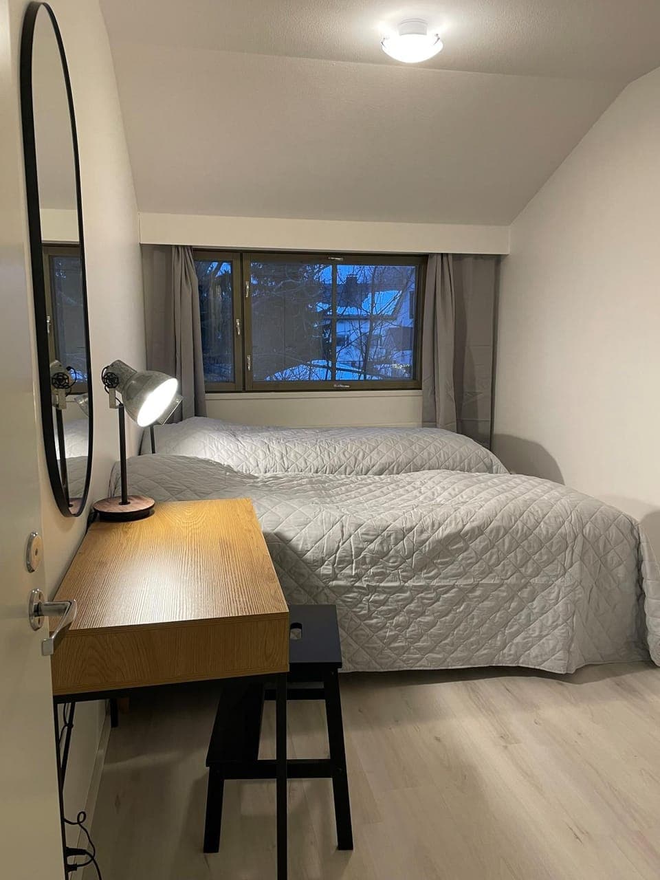 Bed, Photo of the whole room, Bedroom