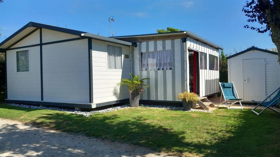 Property building, Garden, Garden view