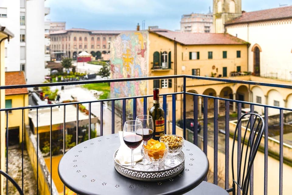 Balcony/Terrace, City view