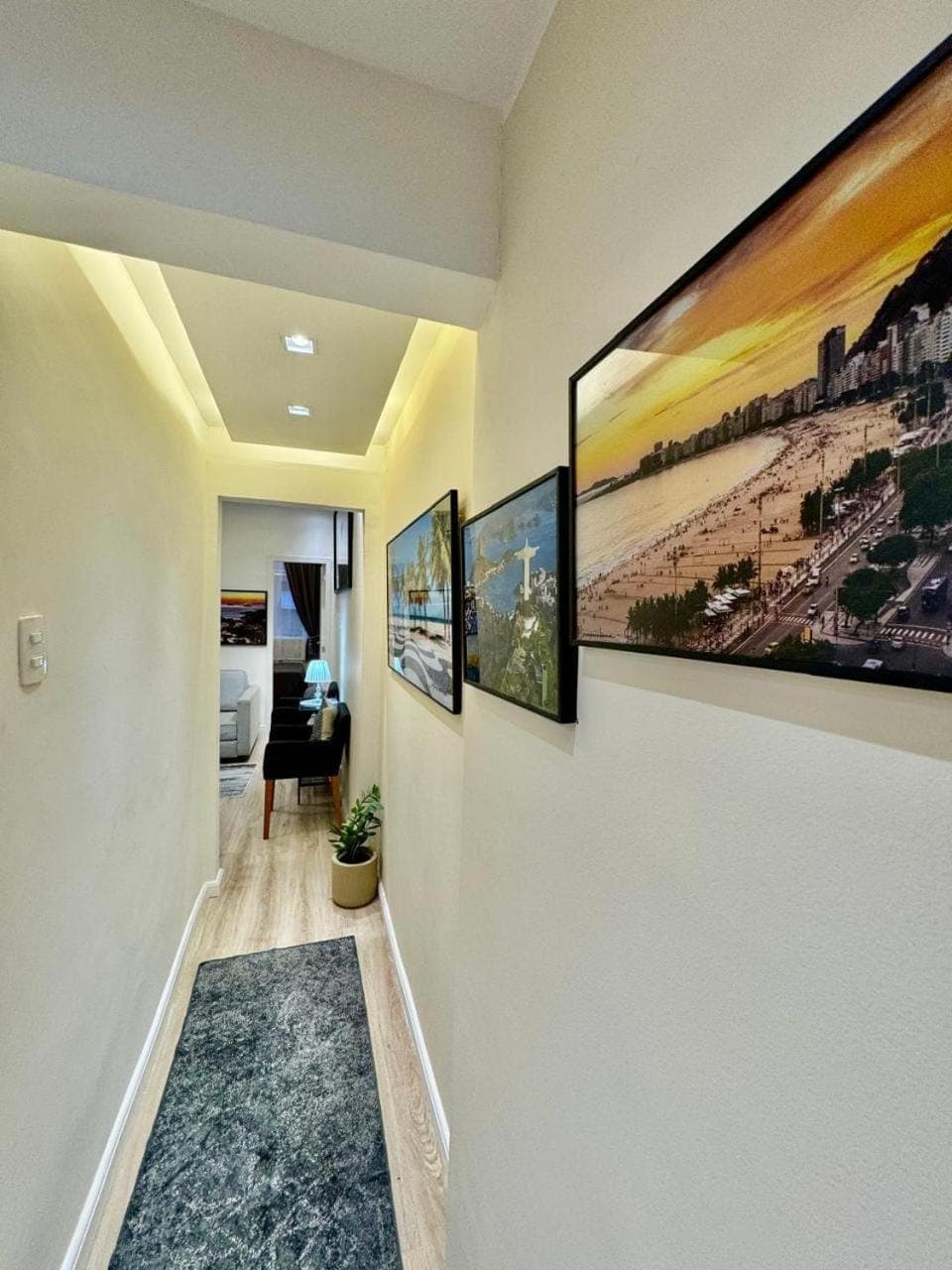 Communal lounge/ TV room