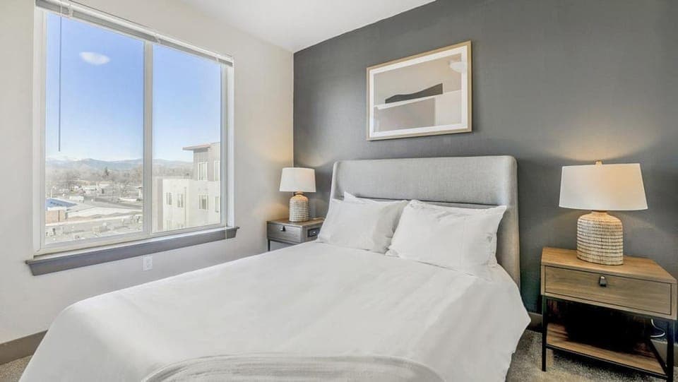 Landing Modern Apartment with Amazing Amenities (ID7430X94) Apartment in Loveland