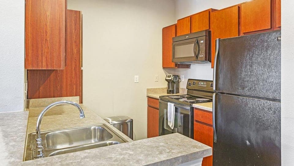 Landing Modern Apartment with Amazing Amenities (ID9979X33) Apartment in Carmel