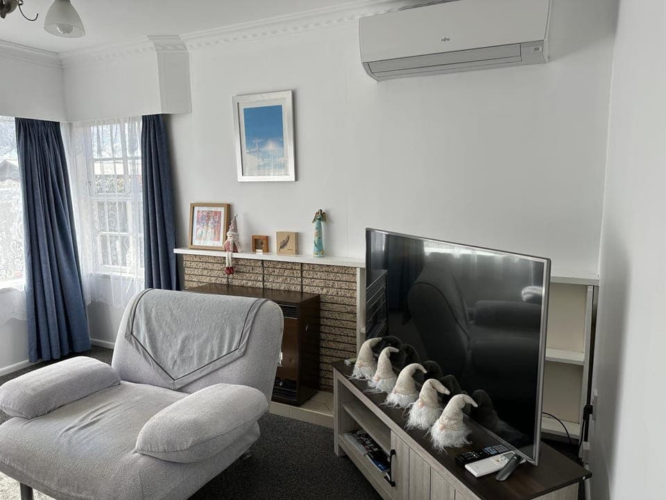 Living room, air conditioner