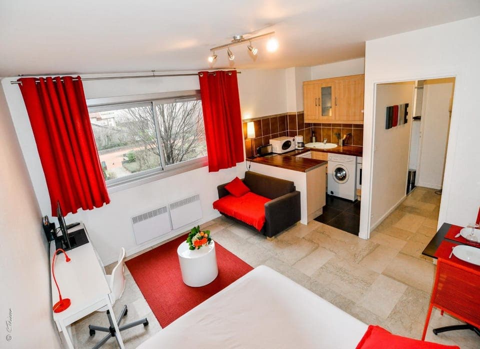 Photo of the whole room