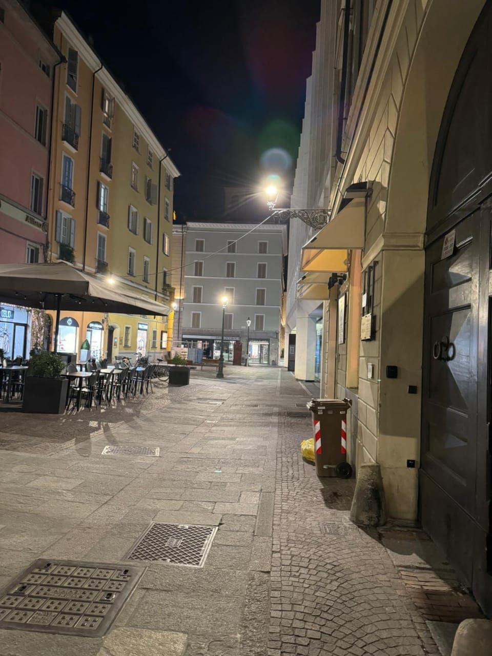 Restaurant/places to eat, City view, Location