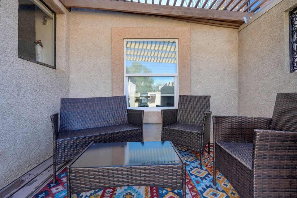 Miners Bend - Historic Locale Scenic Workspace Apartment in Old Colorado City