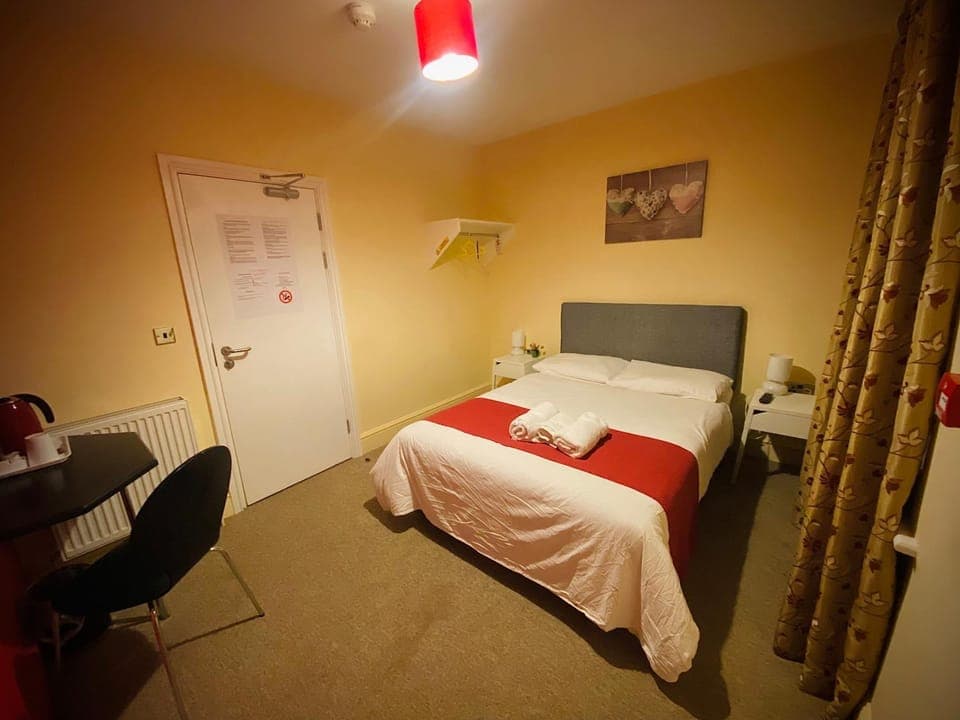 Bed, Coffee/tea facilities, Photo of the whole room, internet