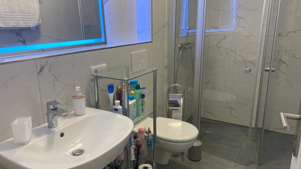 Shower, Toilet, Bathroom