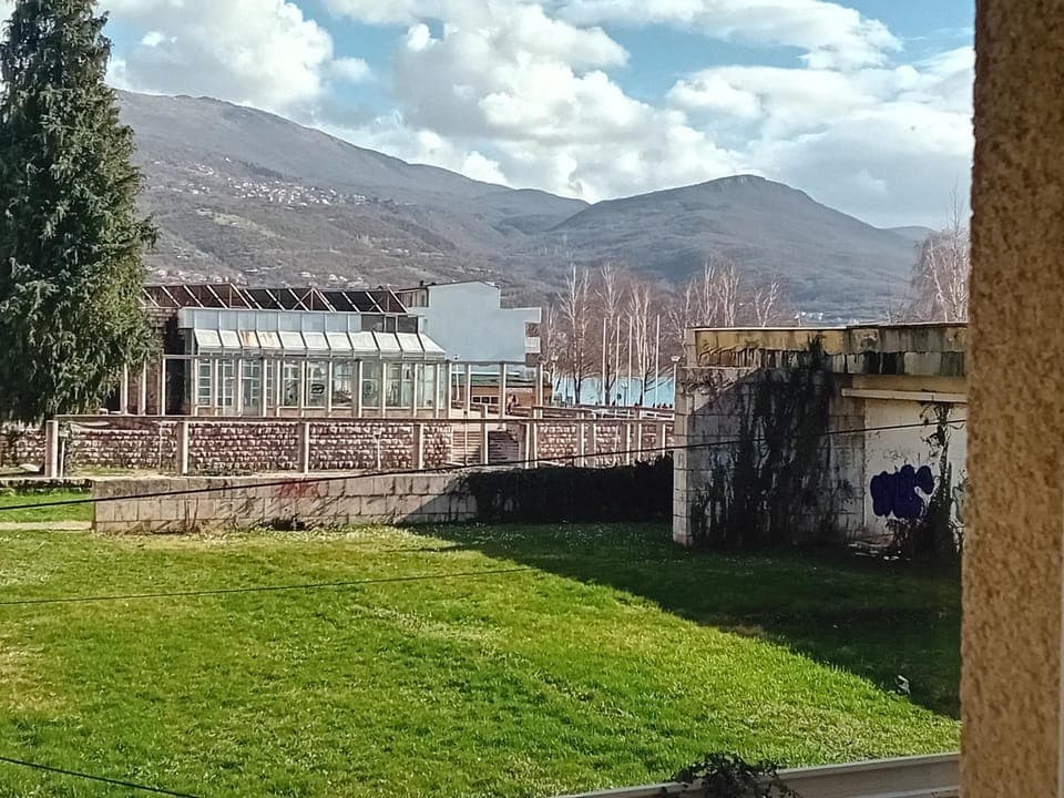 View (from property/room), Lake view, Lake view, Landmark view, Mountain view, Mountain view