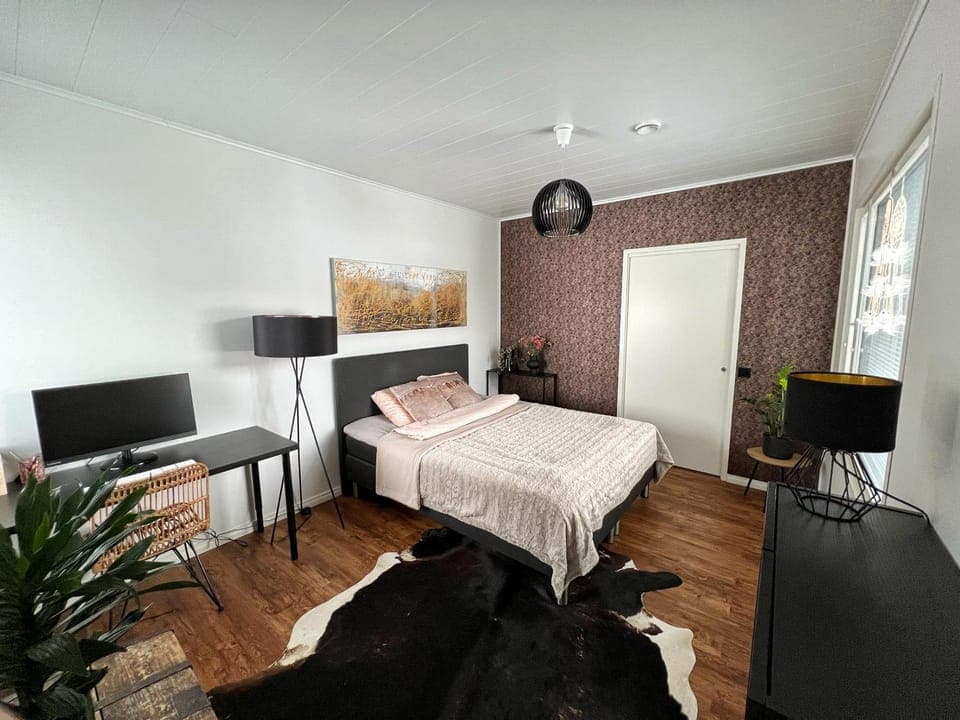 Bed, Photo of the whole room, Bedroom, hair dresser