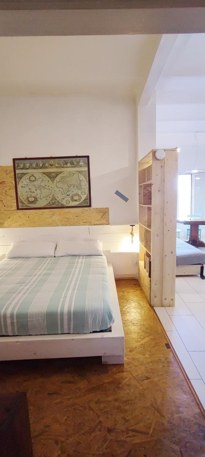 Bed, Photo of the whole room, Bedroom