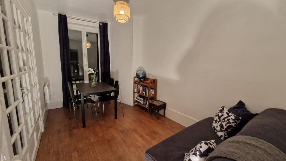 Seating area, Dining area