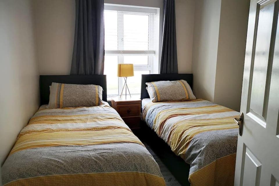 The Sandhills, Tramore Beach Apartment in Tramore