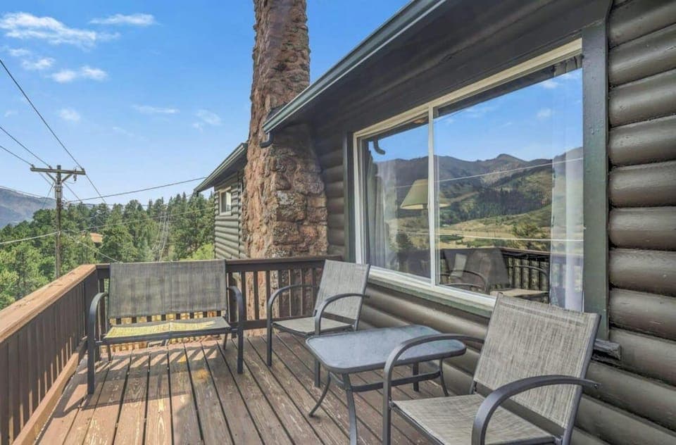 3BD Cowboy Cabin Pikes Peak Mountain Log Cabin Cabin in Cascade-Chipita Park