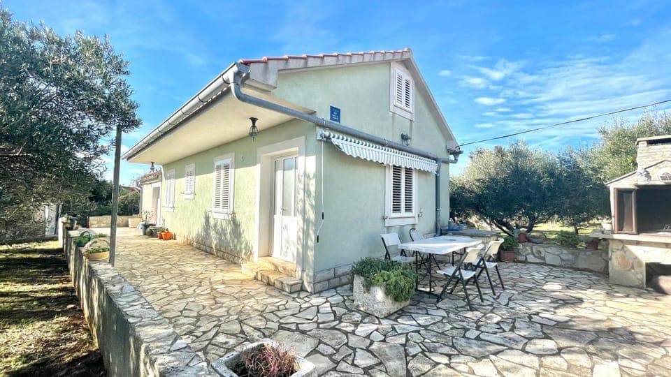 Property building, Patio, Garden