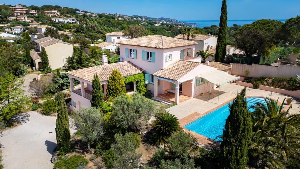 Property building, Bird's eye view, Sea view, Swimming pool