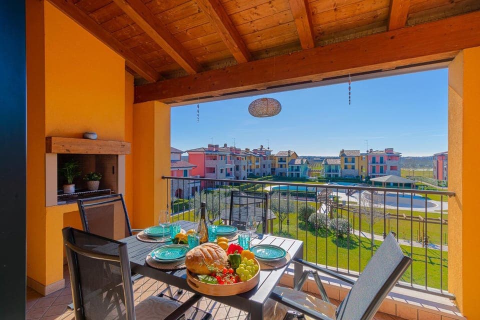 Balcony/Terrace, Balcony/Terrace