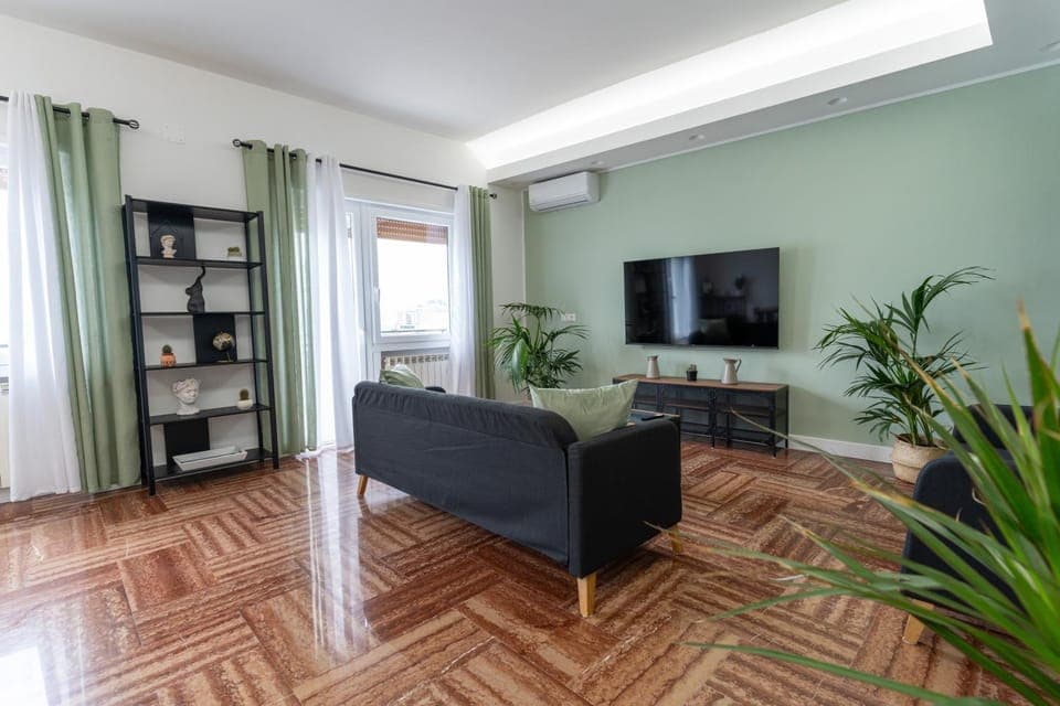 Communal lounge/ TV room, Communal lounge/ TV room, TV and multimedia, Living room