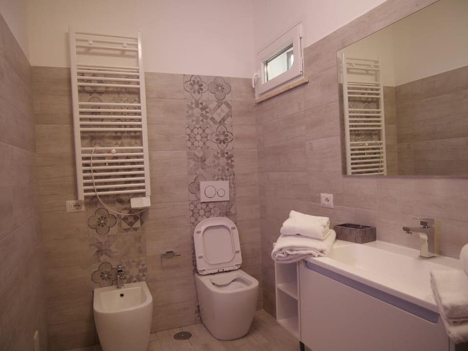 Toilet, Bathroom, Bedroom, bidet