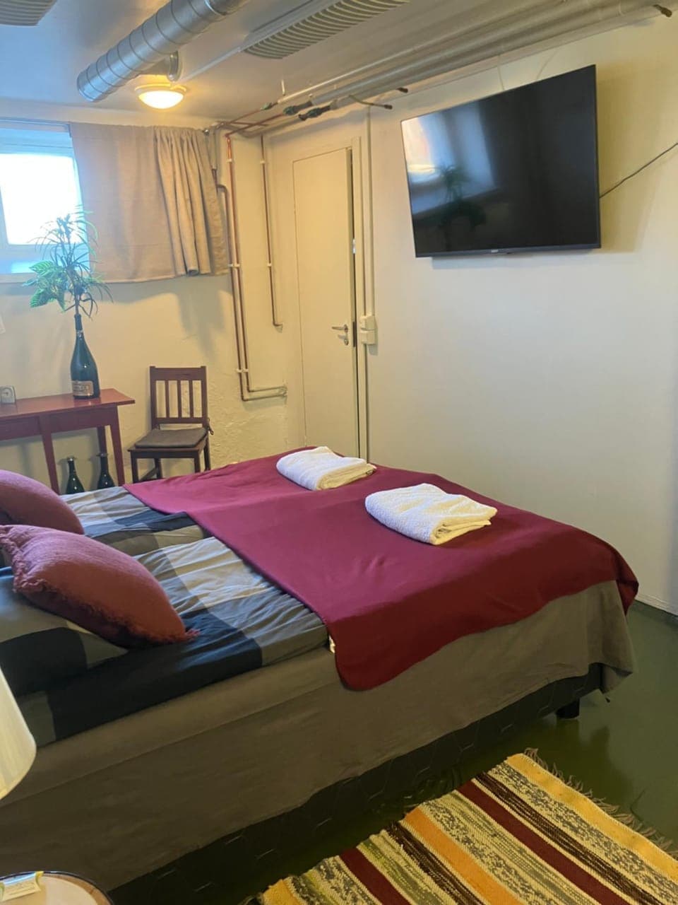 Vanha Kanttorila ,Huone B pohjakerroksessa Apartment in Uusimaa