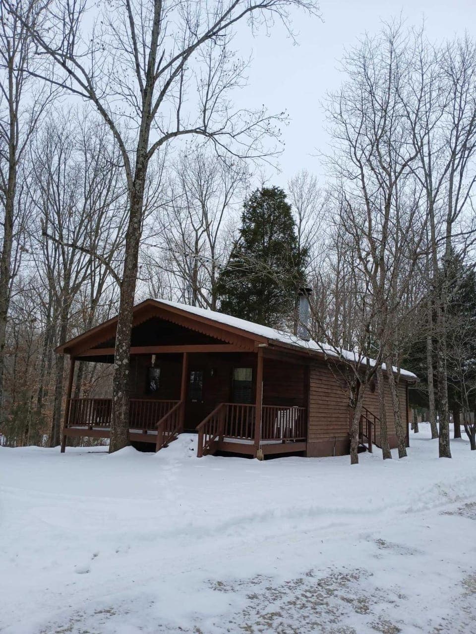 Two Bedroom Cozy Cabin #14 on Patoka Lake in Southern Indiana Cabin in Indiana