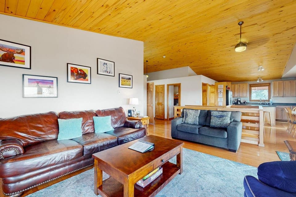 The Mountain Artist's Retreat House in Colorado