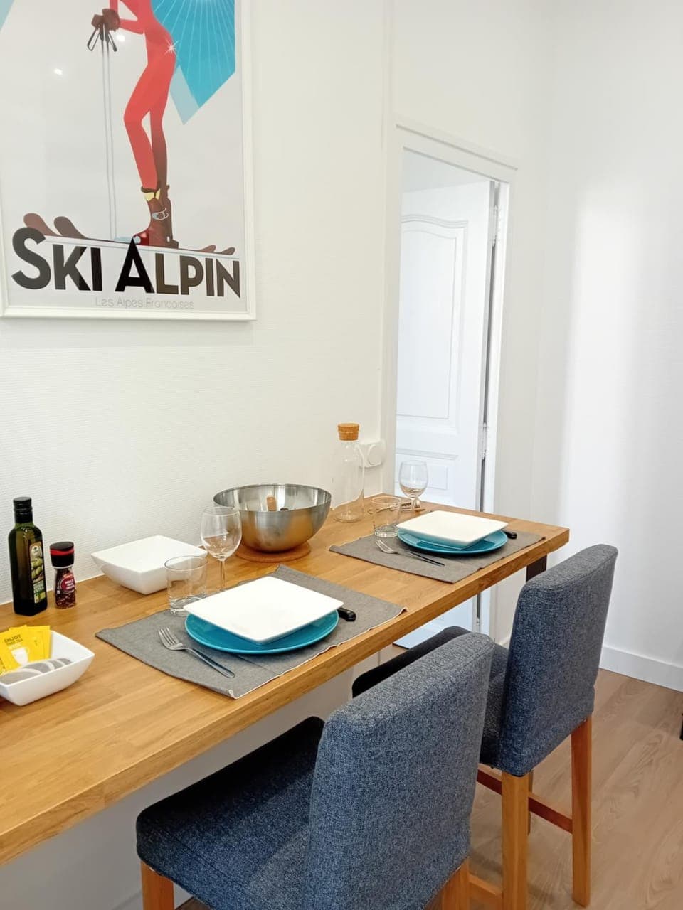 Dining area, kitchen