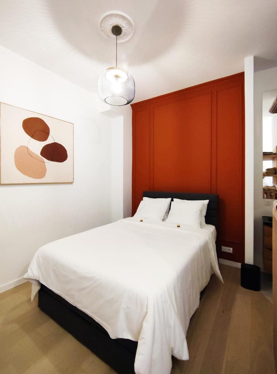 Photo of the whole room