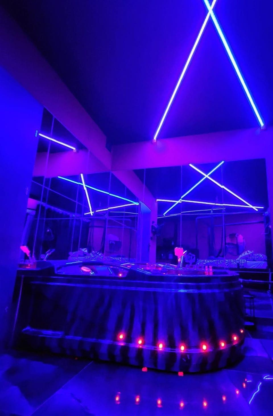 Hot Spring Bath, Hot Tub