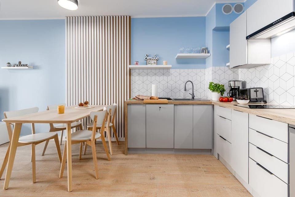 Kitchen or kitchenette, Dining area, dishwasher, minibar, stove, toaster