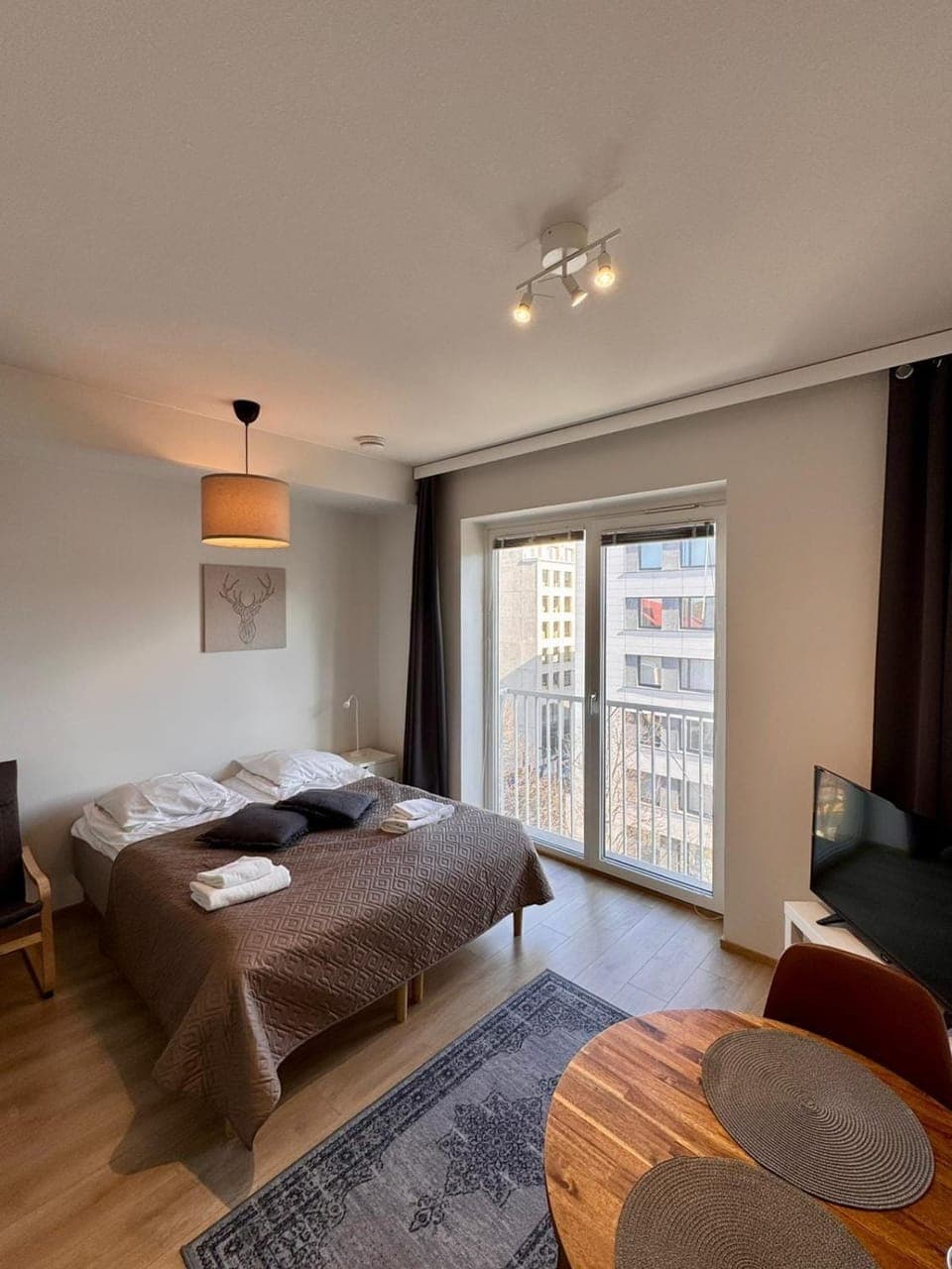 Kotimaailma Apartments - Moderni ydinkeskustan yksiö - Aleksanterinkatu Apartment in Finland