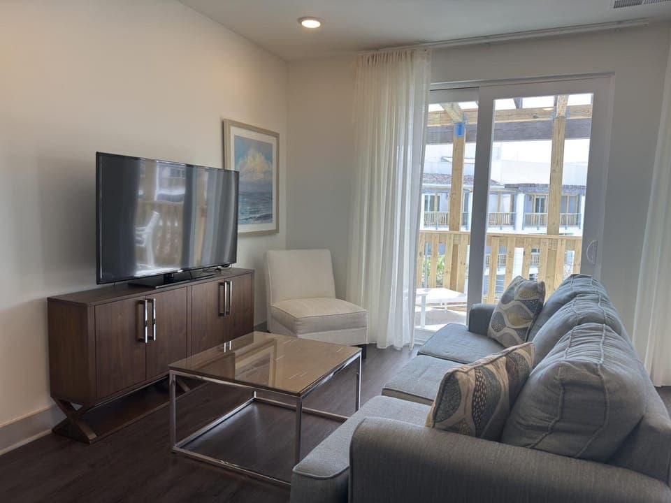 TV and multimedia, Balcony/Terrace, Living room